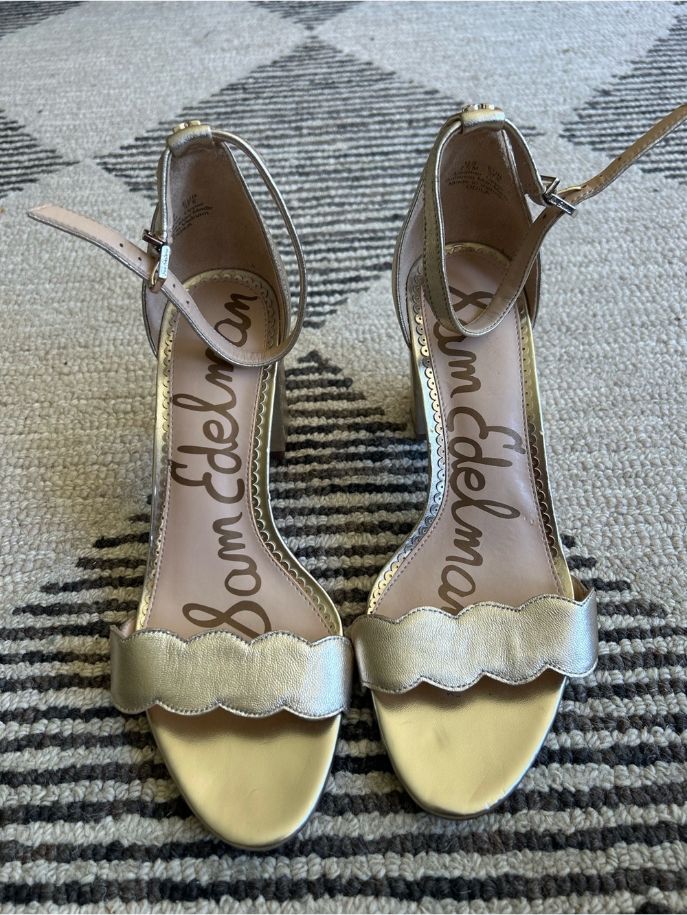 Sam Edelman Odila Metallic Gold Scalloped Block Heel Sandals - Size 7.5